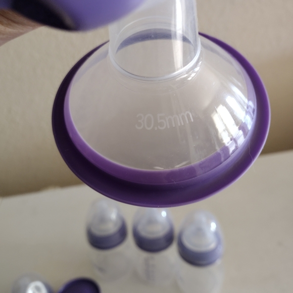 Lansinoh Purple Feeding Set - Picture 2 of 3